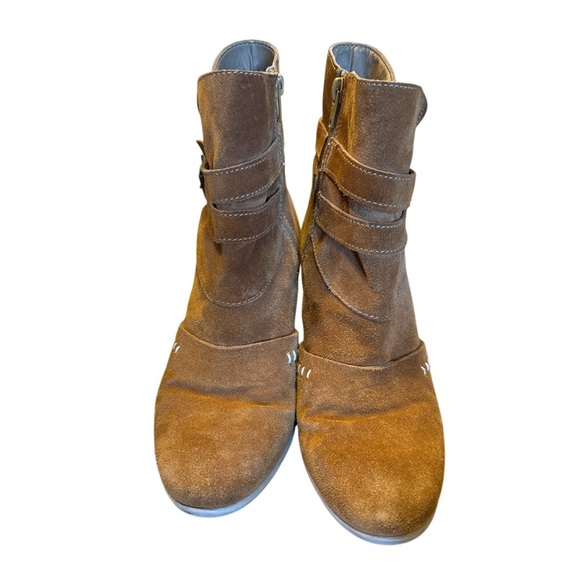 SUNDANCE Leather heeled ankle buckle boots - Picture 2 of 6